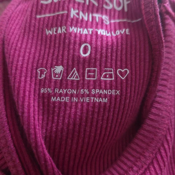 torrid Ribbed Tank with Keyhole - Magenta Pink - Picture 6 of 6